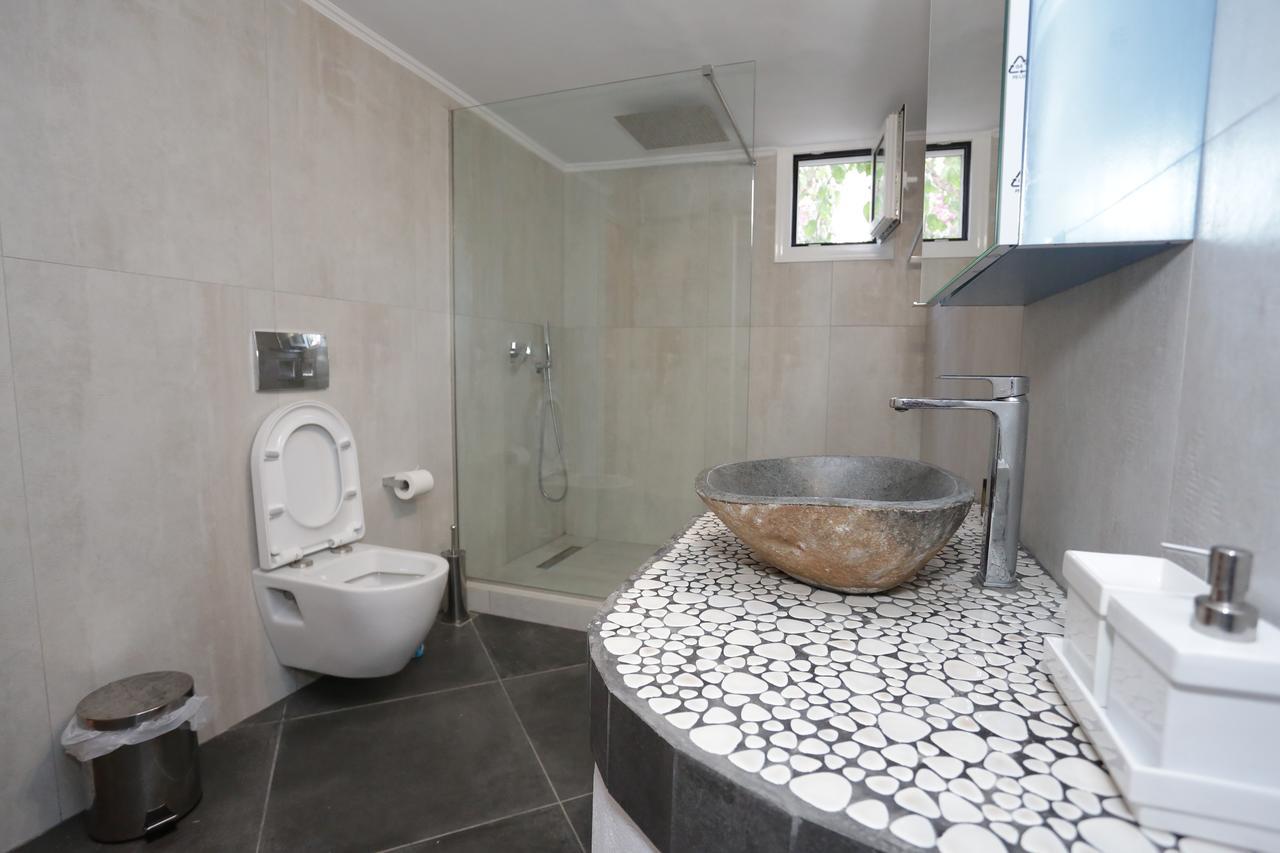 Romanos  Artemis Suites מראה חיצוני תמונה