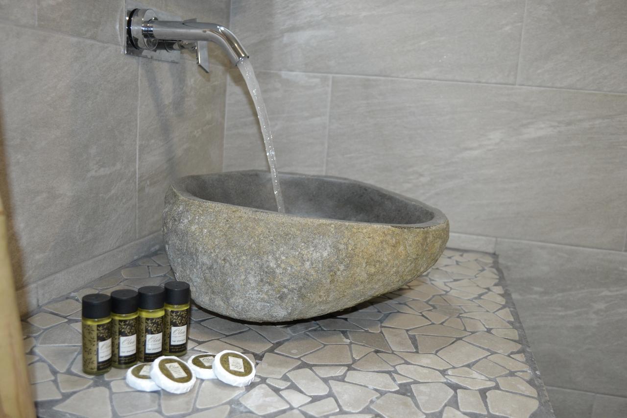 Romanos  Artemis Suites מראה חיצוני תמונה