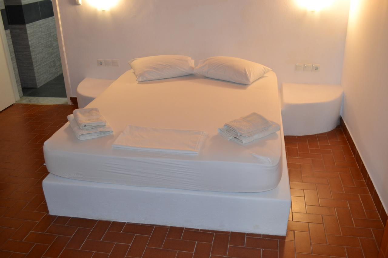 Romanos  Artemis Suites מראה חיצוני תמונה