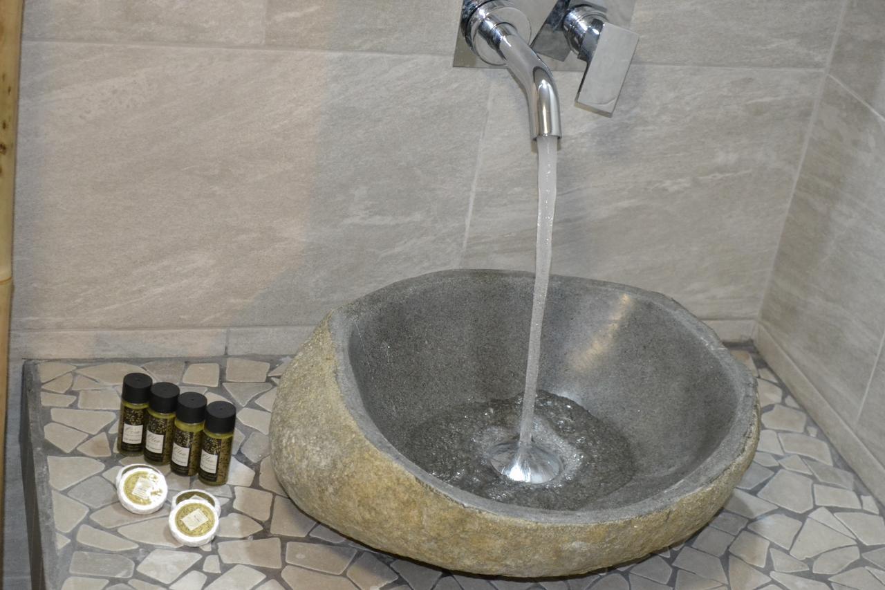 Romanos  Artemis Suites מראה חיצוני תמונה